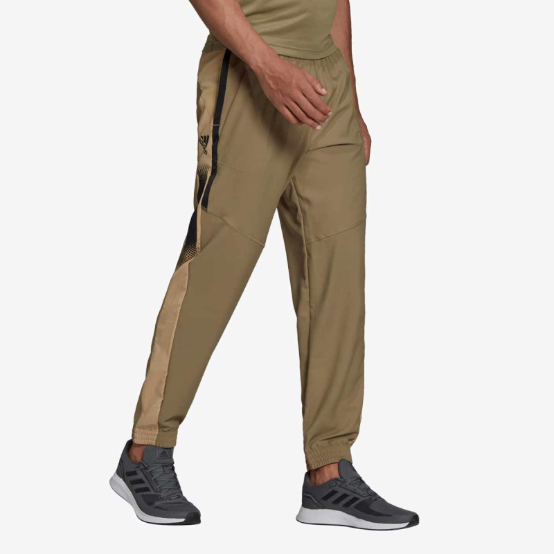 ADIDAS Pantalone DESIGNED TO MOVE SEASONAL