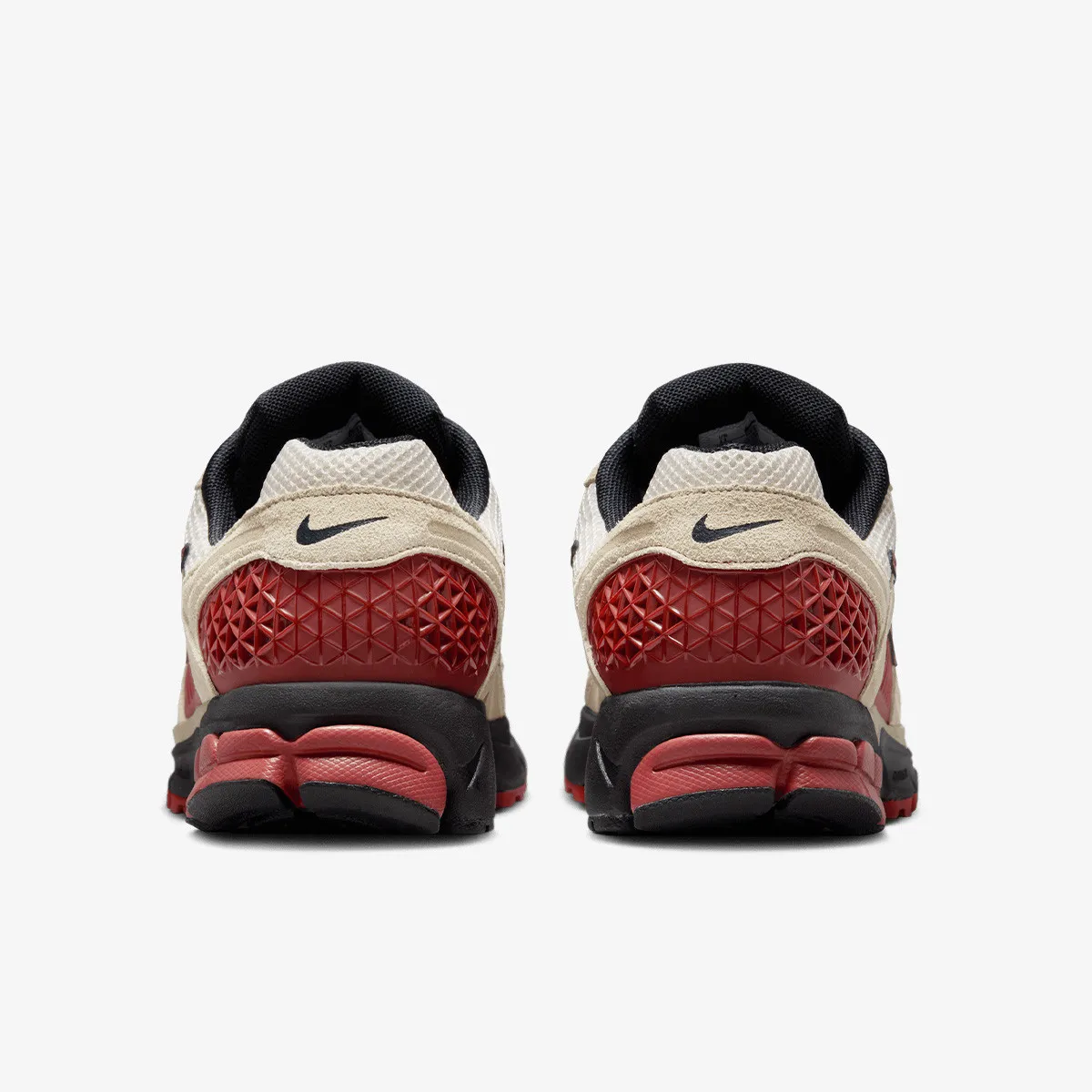 NIKE Patike Vomero 5