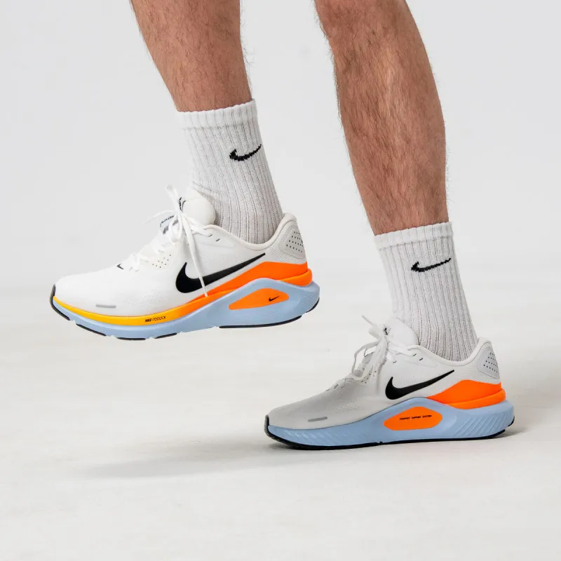 NIKE Patike Structure 26 
