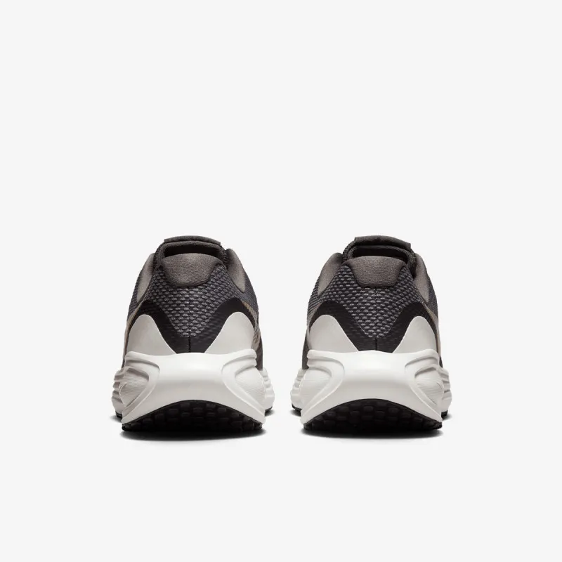 NIKE Patike W NIKE REVOLUTION 8