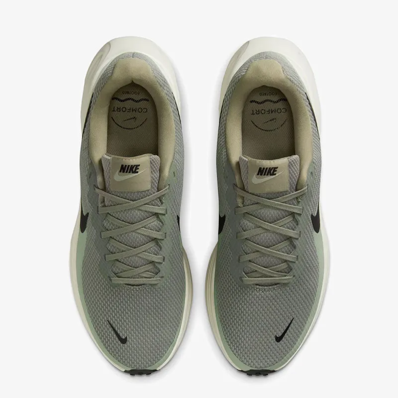 NIKE Patike Revolution 8