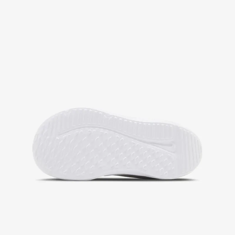 NIKE Patike Cosmic Runner 