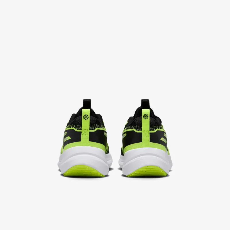 NIKE Patike Cosmic Runner 
