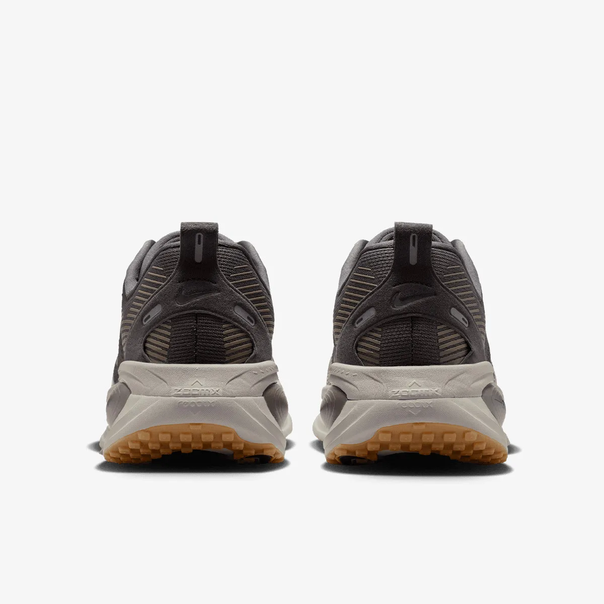 NIKE Patike NIKE VOMERO 18 