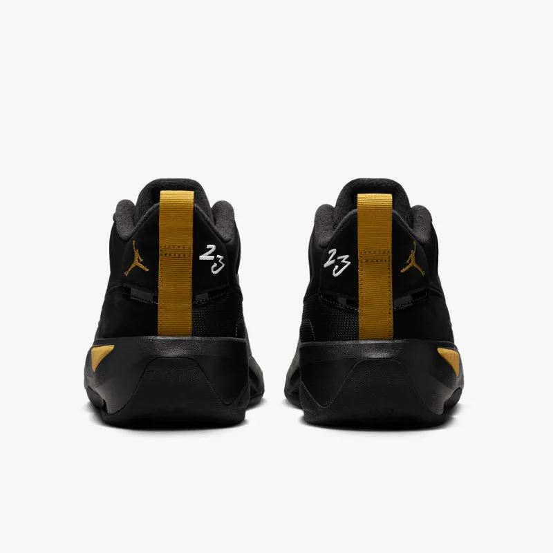 NIKE Patike Max Aura 7