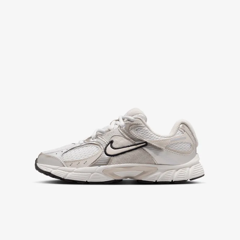 NIKE Patike NIKE V5 RNR BG