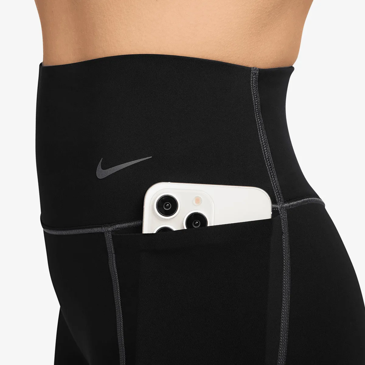 NIKE Helanke Universa