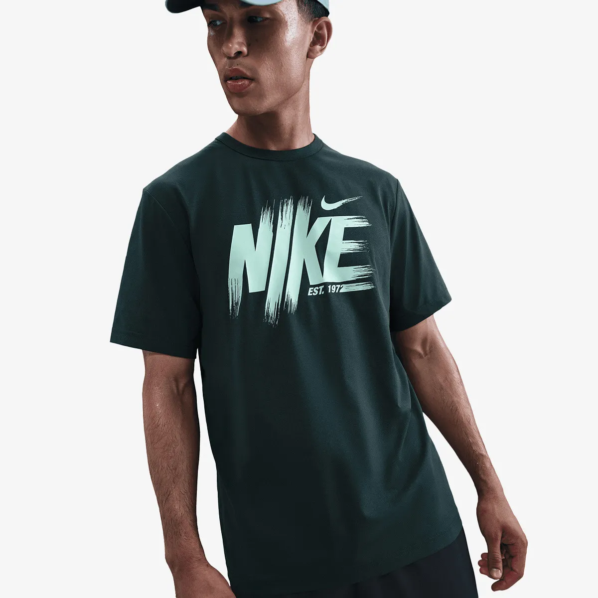 NIKE Majica Hyverse 