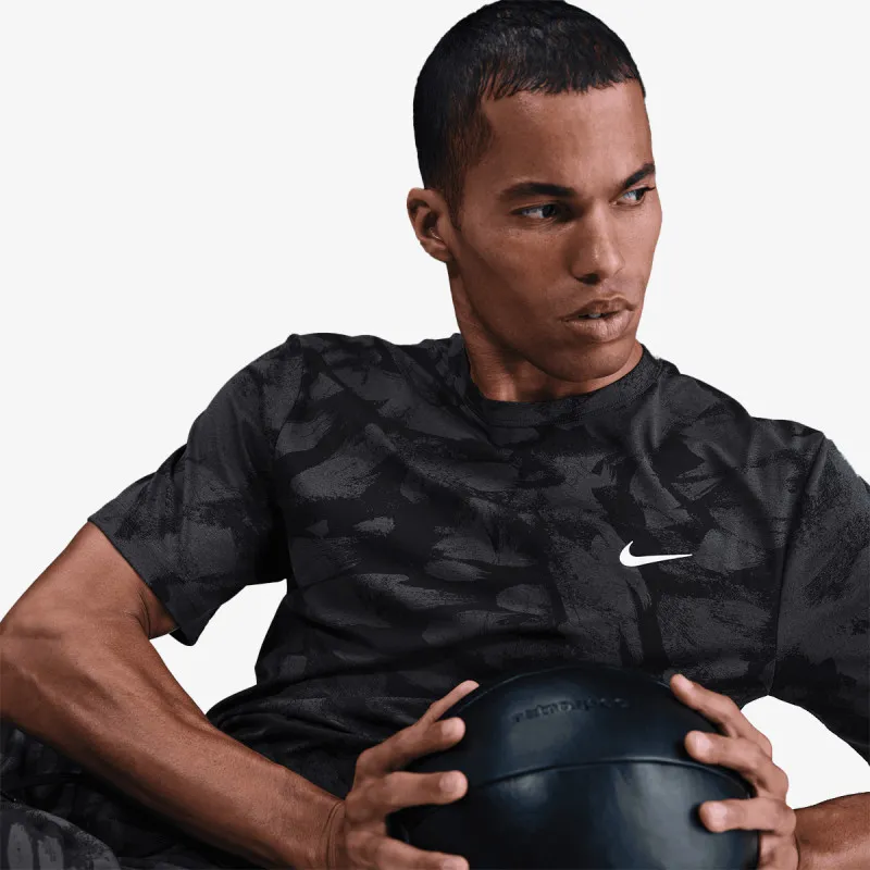 NIKE Majica Hyverse 
