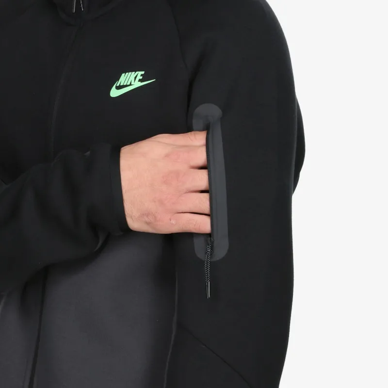 NIKE Dukserica Tech