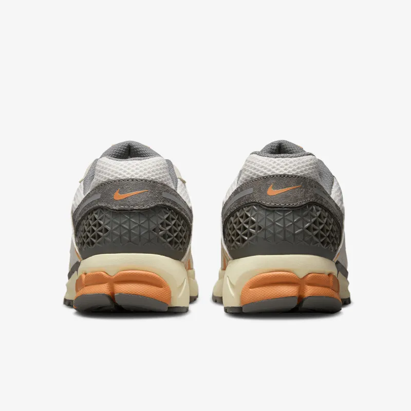 NIKE Patike NIKE ZOOM VOMERO 5 APP 