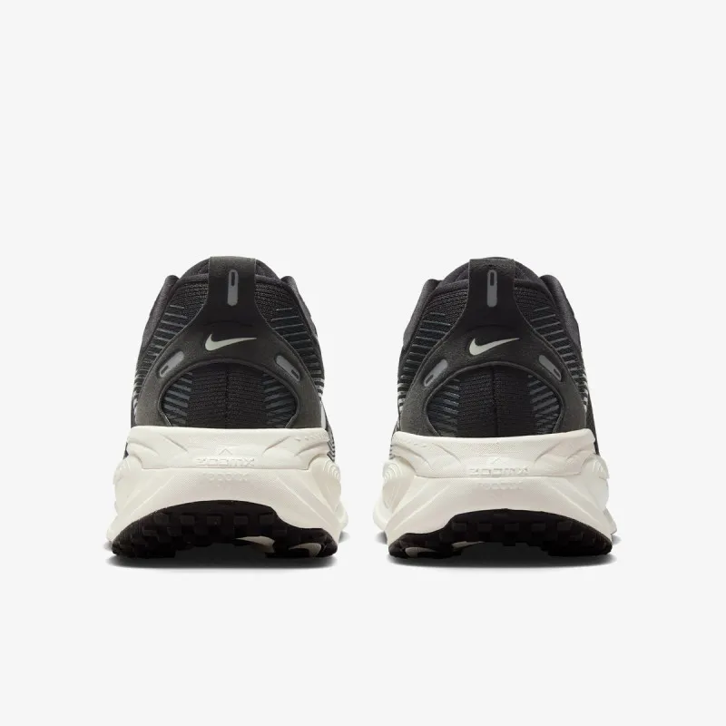 NIKE Patike Vomero 18 Wide 