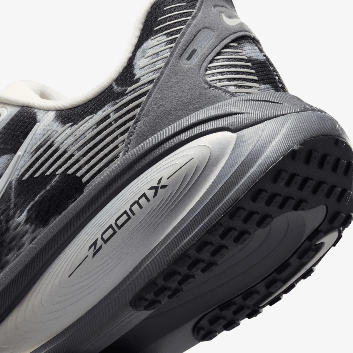 NIKE Patike Vomero 18 Se 