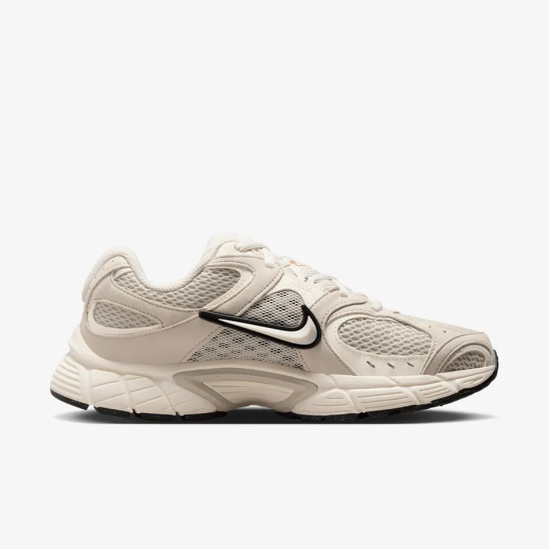 NIKE Patike W NIKE V5 RNR 