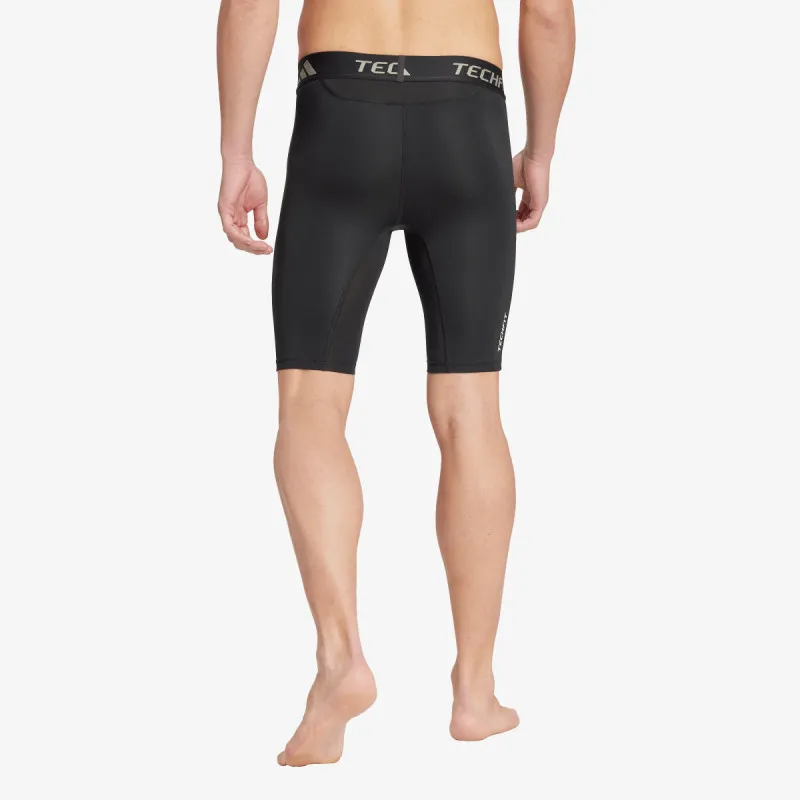 ADIDAS Helanke Techfit Base 