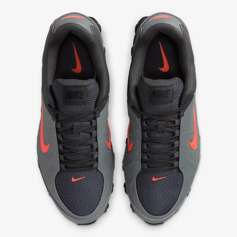 NIKE Patike Reax 8 
