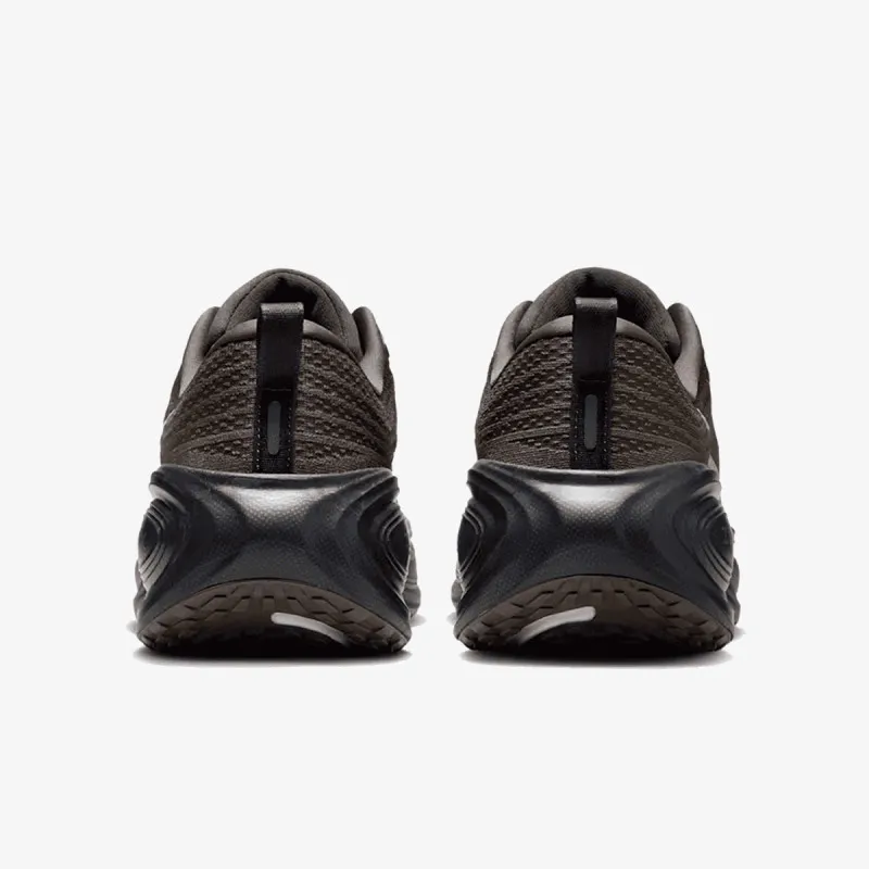 NIKE Patike Vomero Plus 