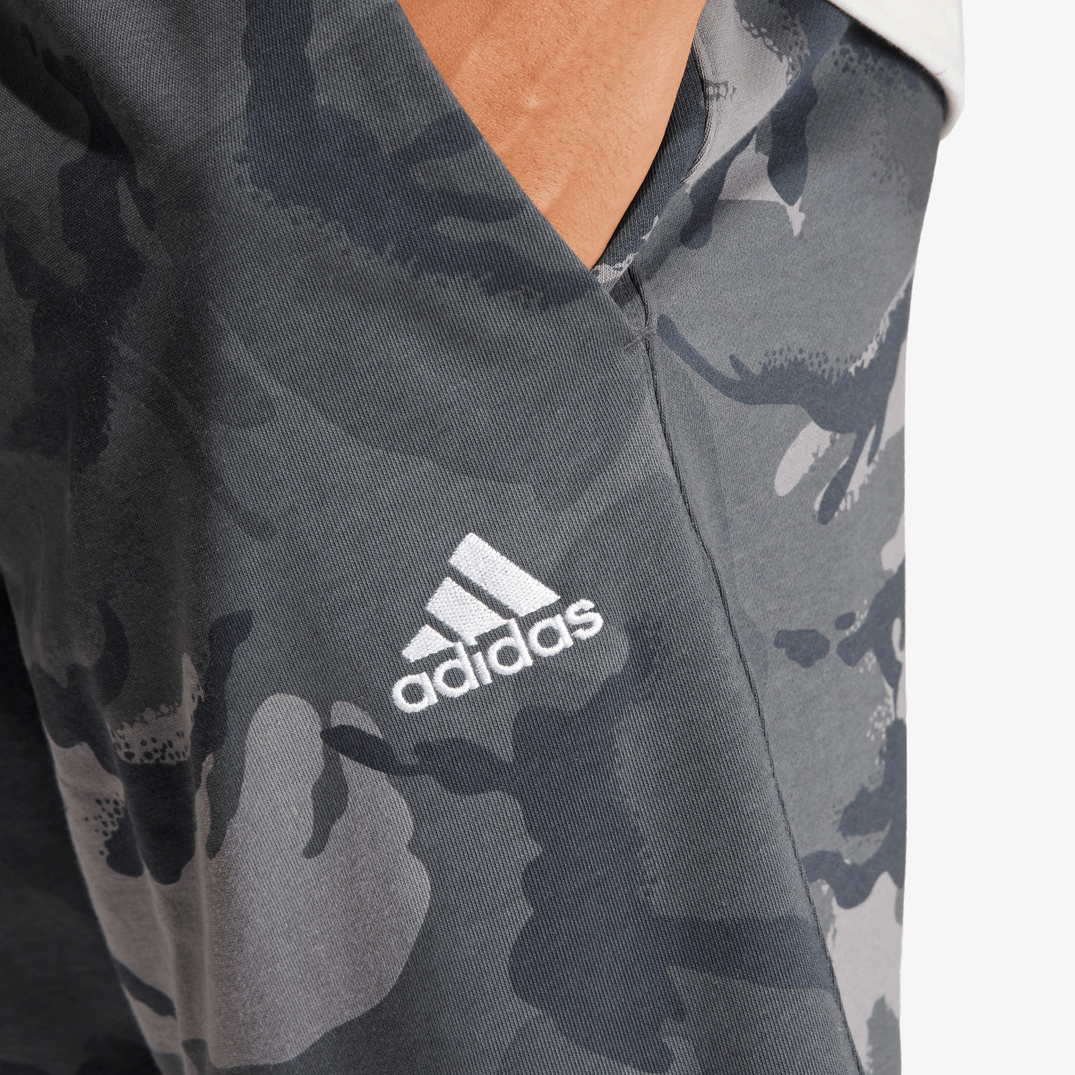 ADIDAS Šorc M BL CAMO SHRT