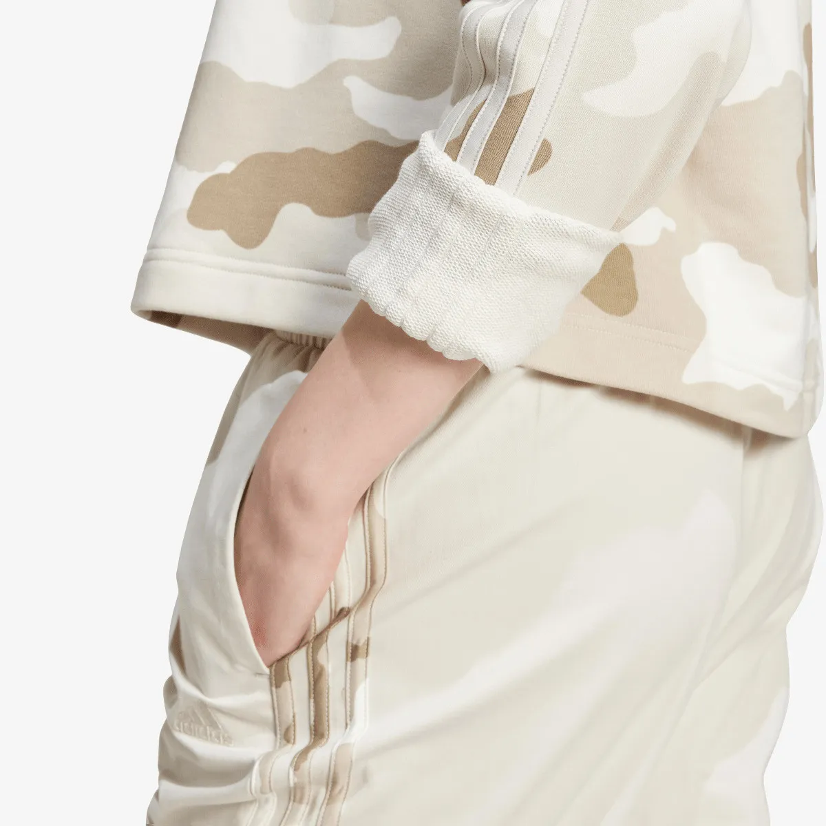 ADIDAS Dukserica W CAMO AOP SWT