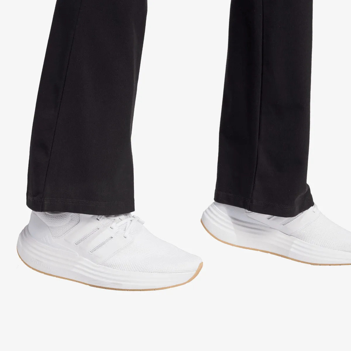 ADIDAS Helanke Small logo