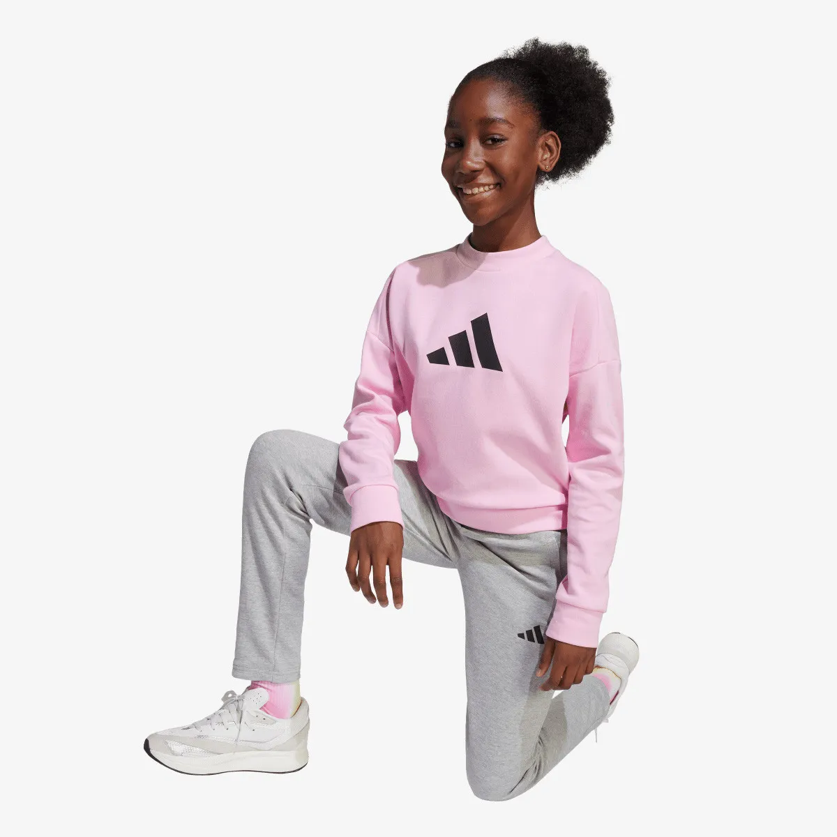 ADIDAS Trenerka Future icons Logo