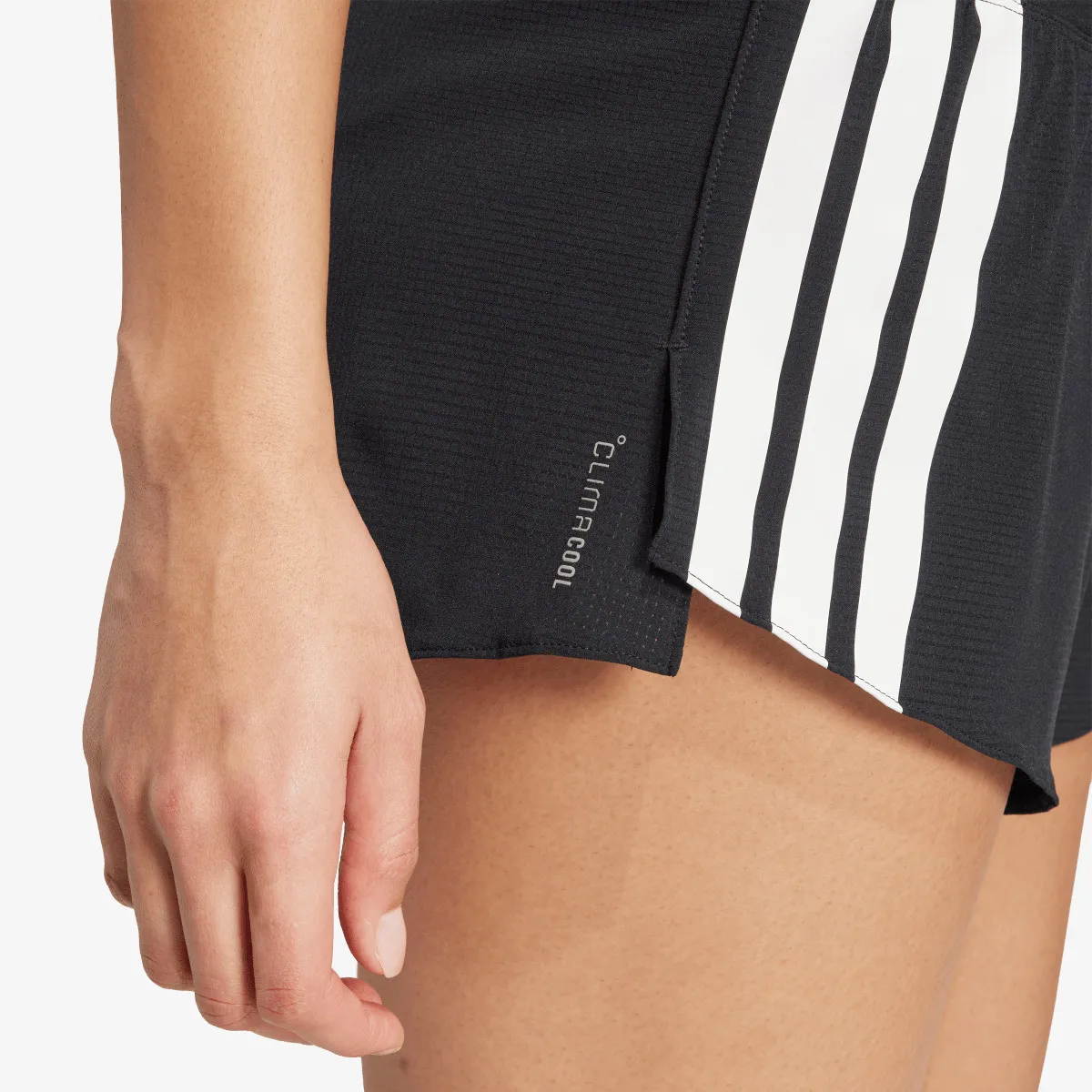 ADIDAS Šorc Adizero 