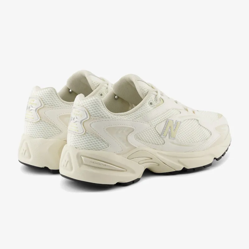 NEW BALANCE Patike 725 