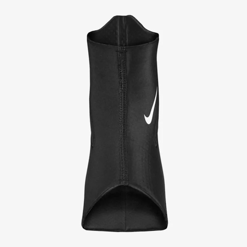 NIKE Steznik Pro Closed Patella Knee 