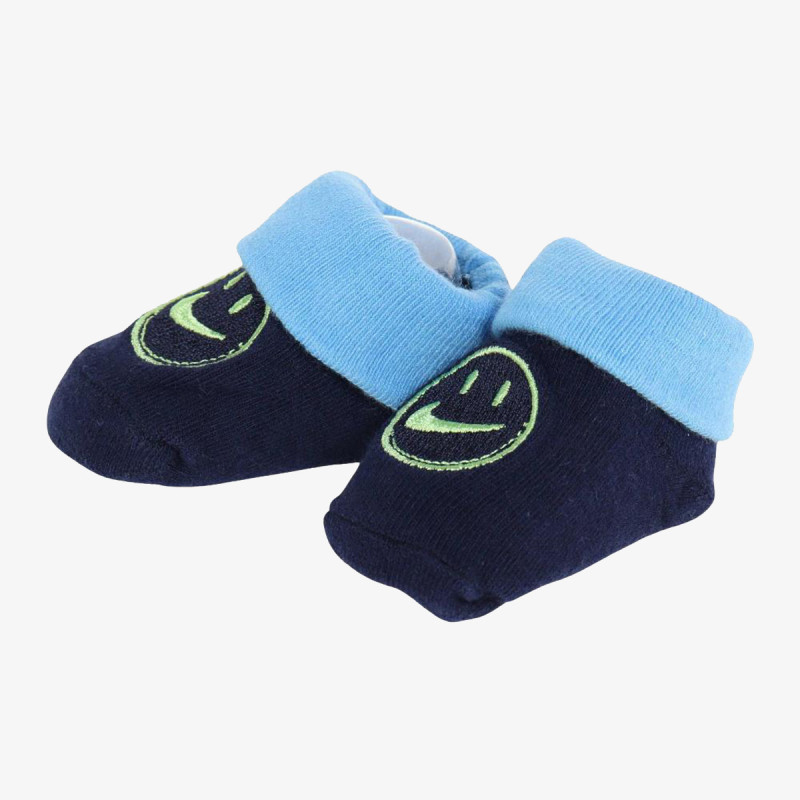 NIKE Set PLAY HAPPY