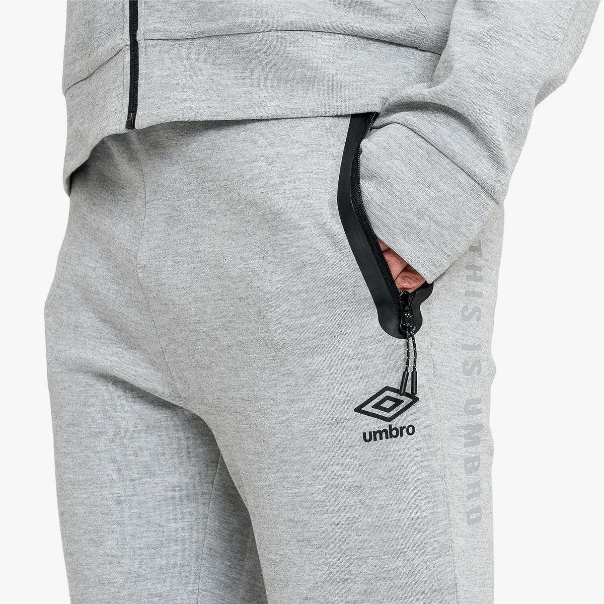 UMBRO Donji deo trenerke LOGO CUFFED PANTS 