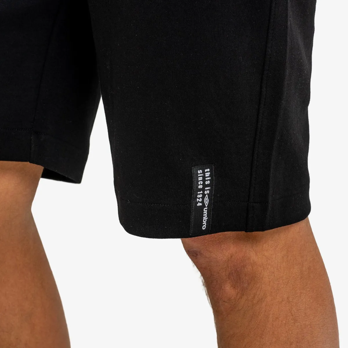 UMBRO Šorc ESSENTIALS SHORTS 