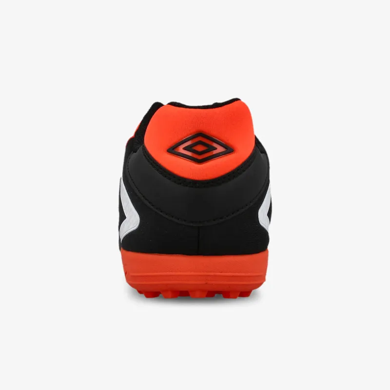 UMBRO Patike SWEEPER Truf