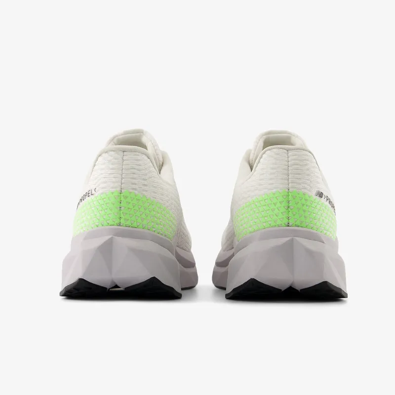 NEW BALANCE Patike FuelCell Propel v5 