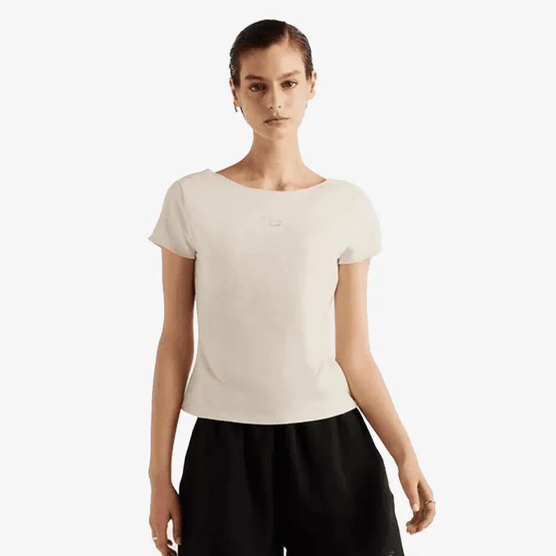 NEW BALANCE Majica Open-Back Fitted T-Shirt 