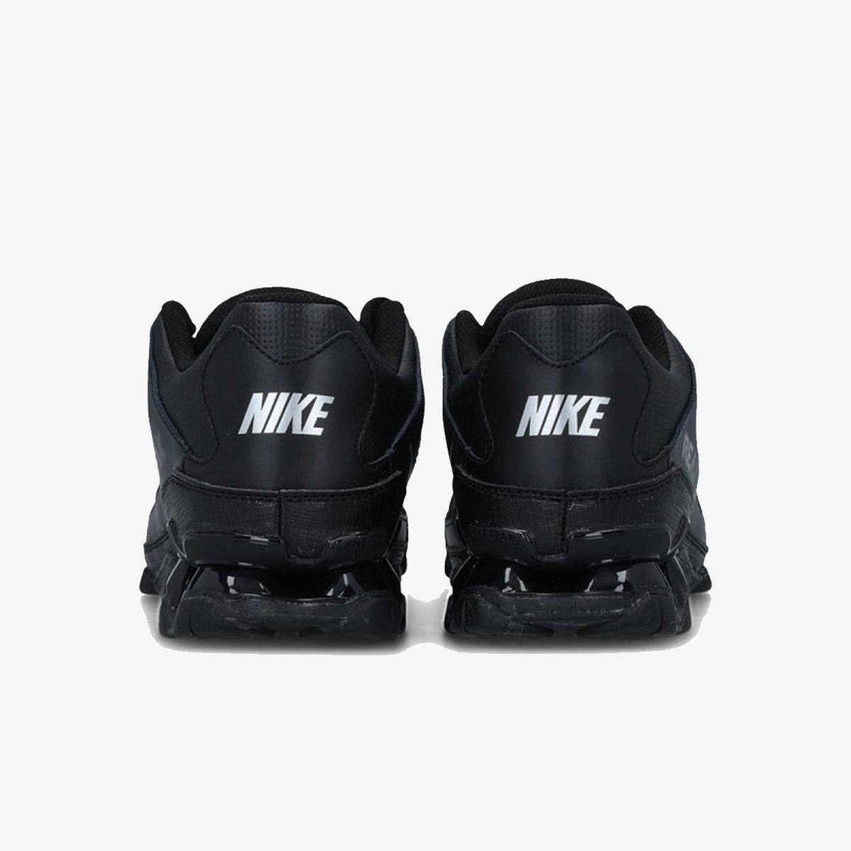 Nike reax cena clearance